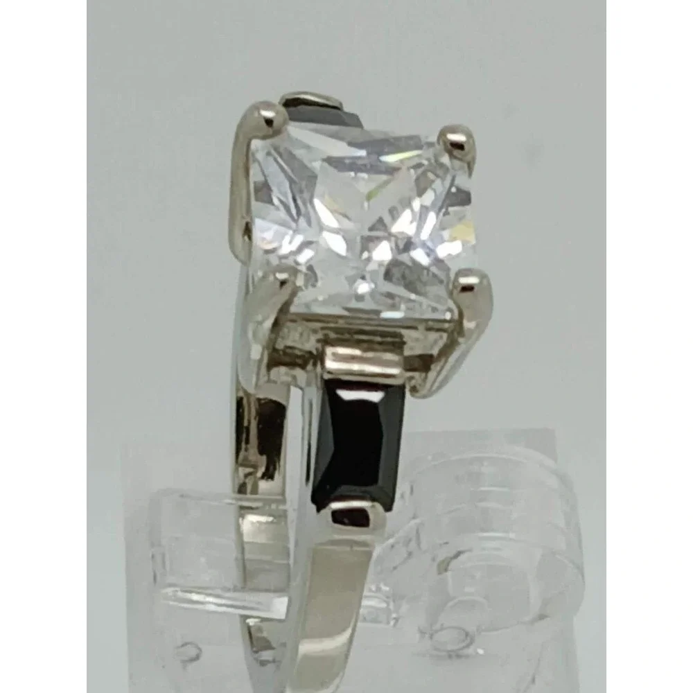 Vintage 3-Stone Gold GP Princess Cut Black Sim Diamond CZ Engagement Ring Size 6